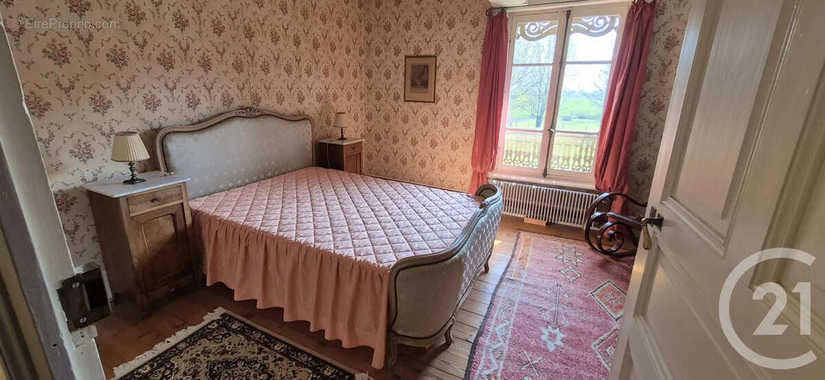 Maison 218 m² à Saint-Usuge  - photo 13