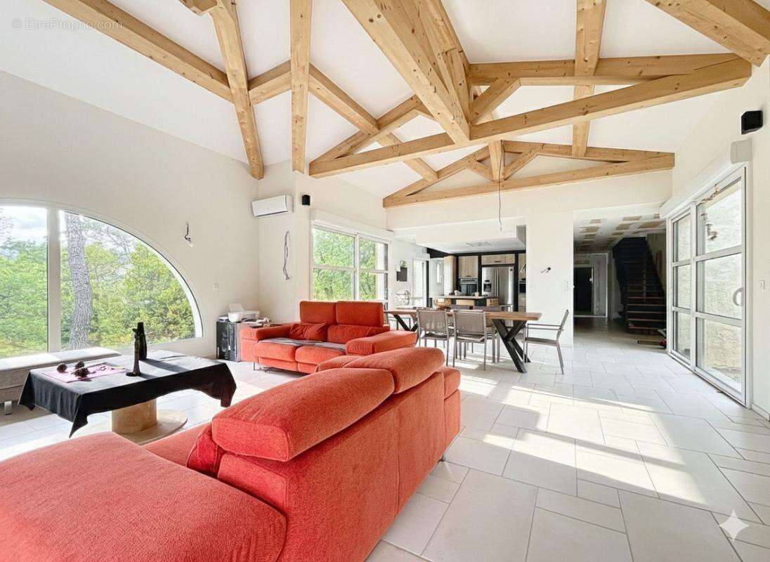 Maison à MOUGINS