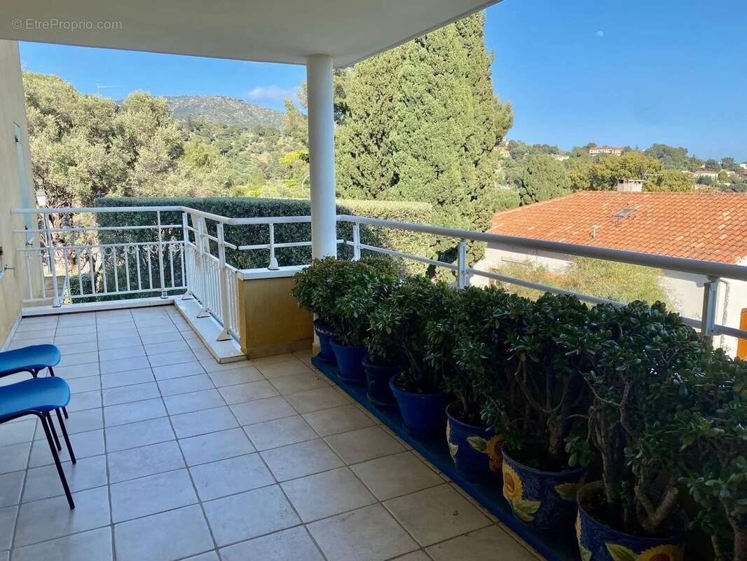 Appartement à BORMES-LES-MIMOSAS