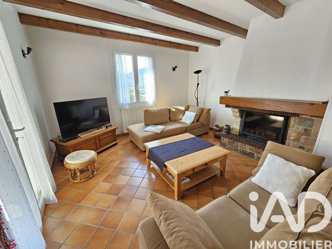 Maison 137 m² à Saint-Vincent-De-Barres  - photo 6