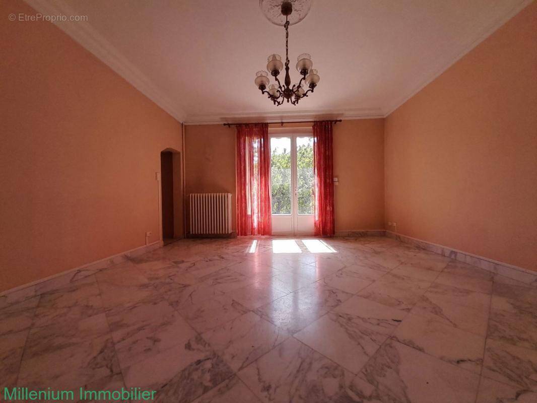 Appartement à CARMAUX