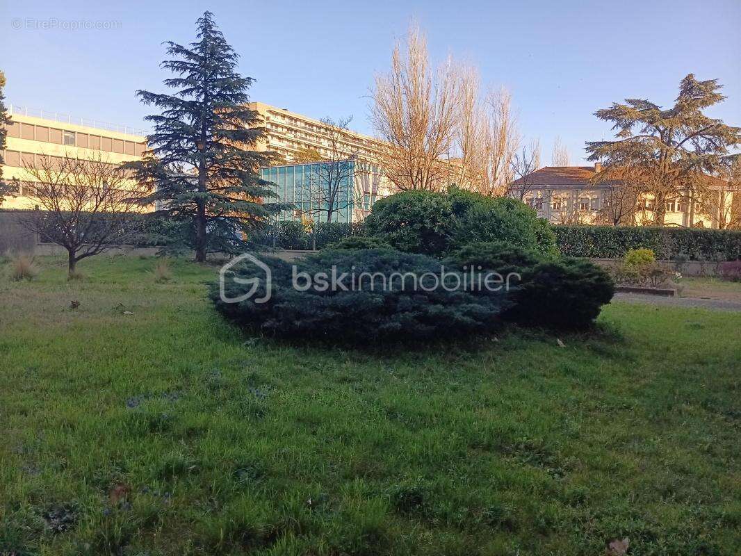 Appartement à LYON-8E