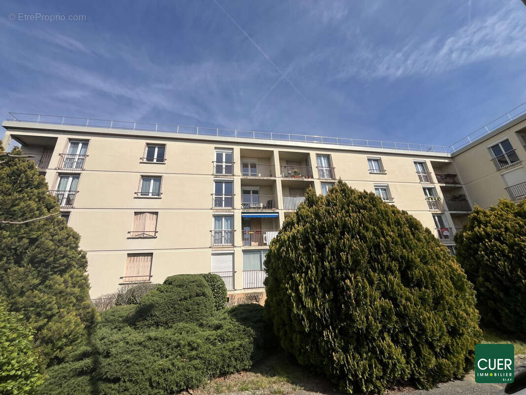 Appartement à GUILHERAND-GRANGES