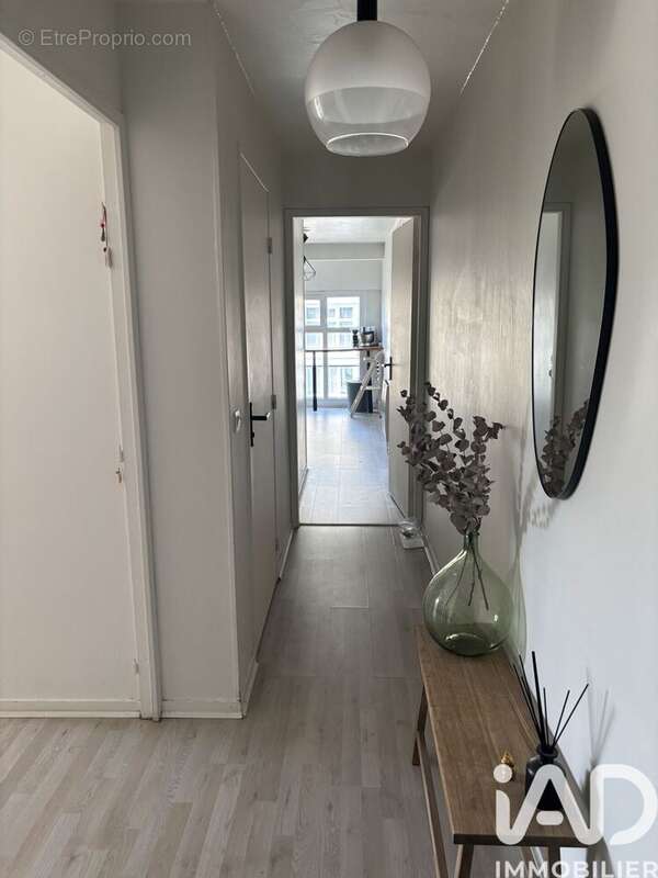 Photo 2 - Appartement à ROISSY-EN-BRIE