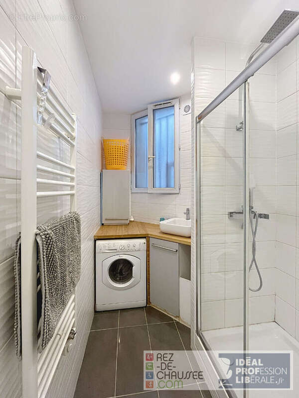 Appartement à PARIS-18E