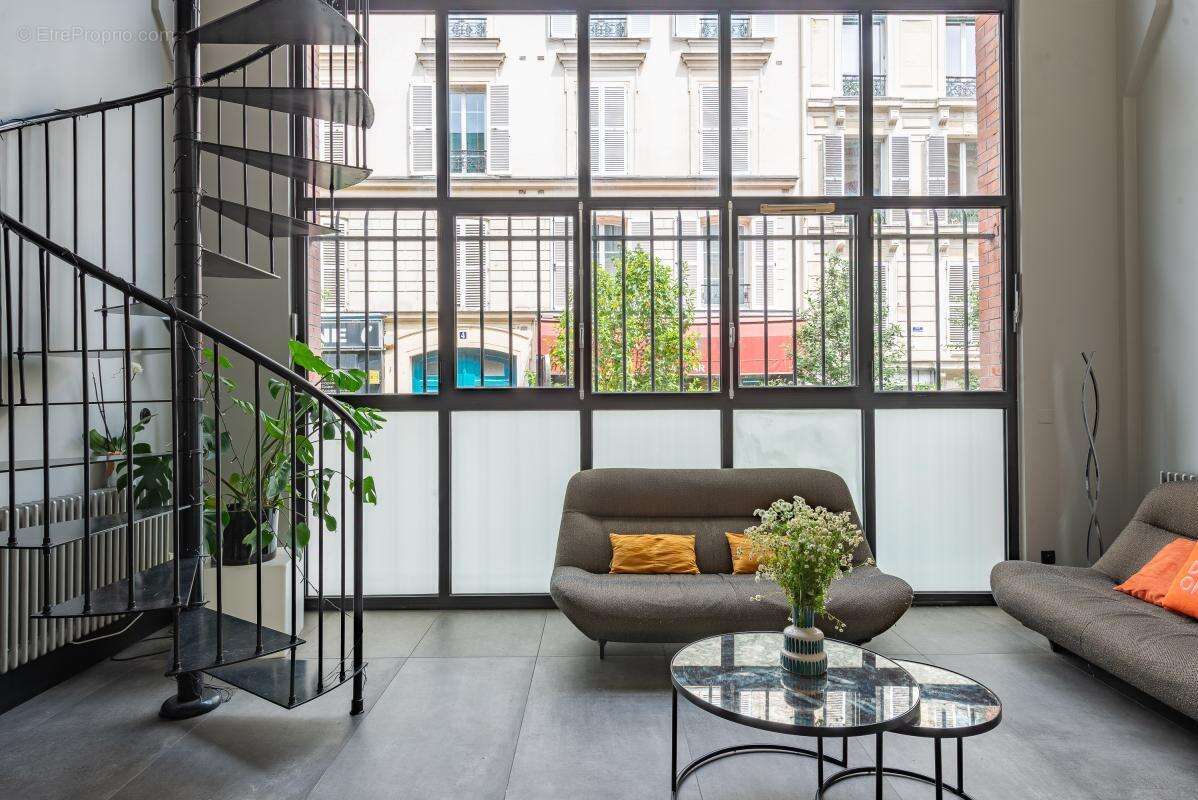 Appartement à PARIS-9E