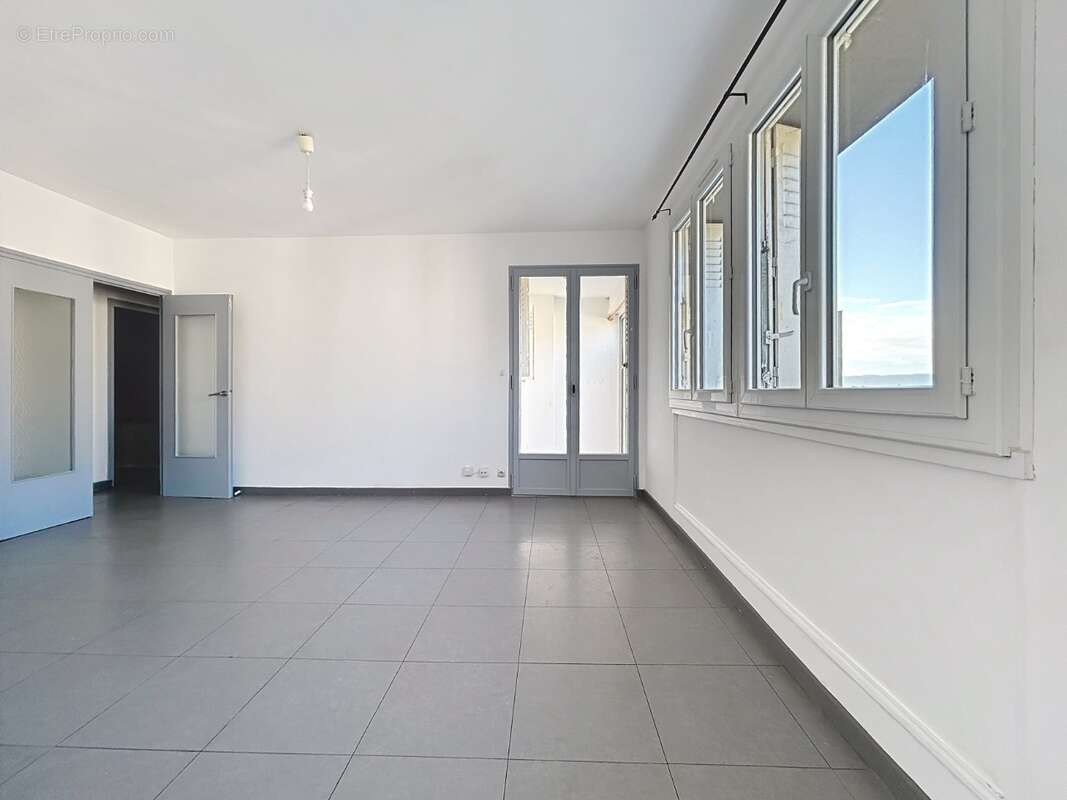 Appartement à MONTELIMAR