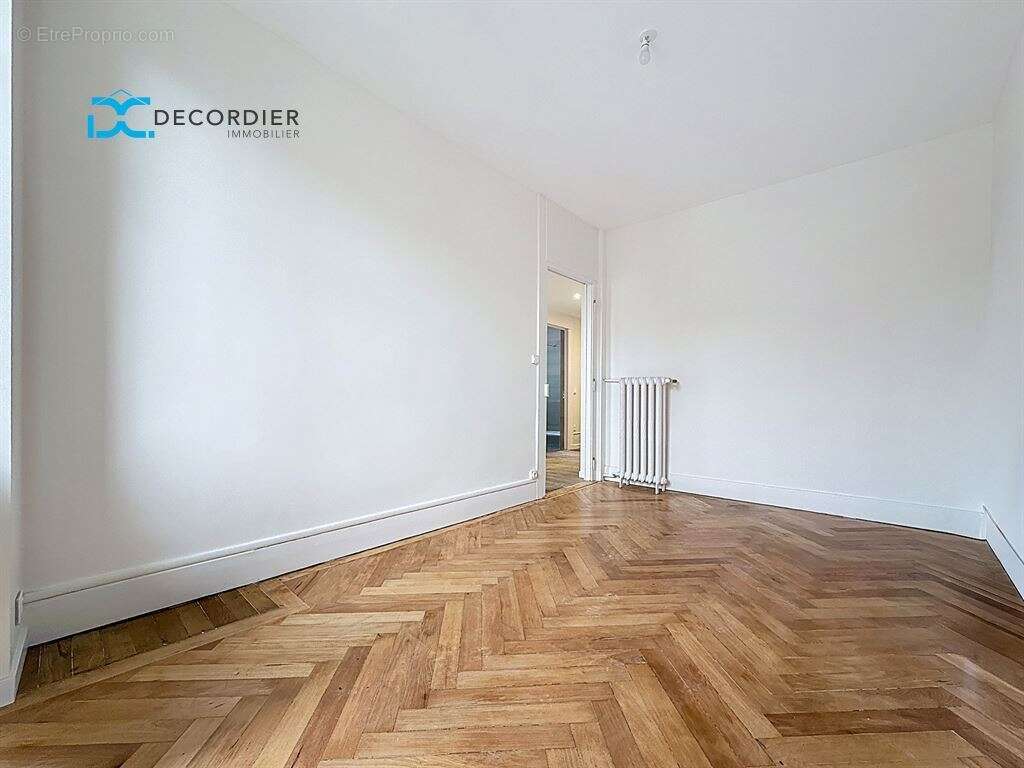 Appartement à EVIAN-LES-BAINS