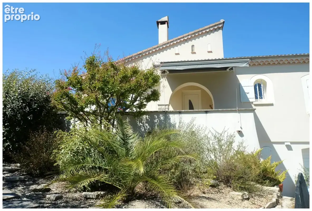 Nyons 26110 - propriete de charme 144 m² - terrain clos et paysage 750 m² - 4 chambres - piscine - poolhouse amenage - photo 3