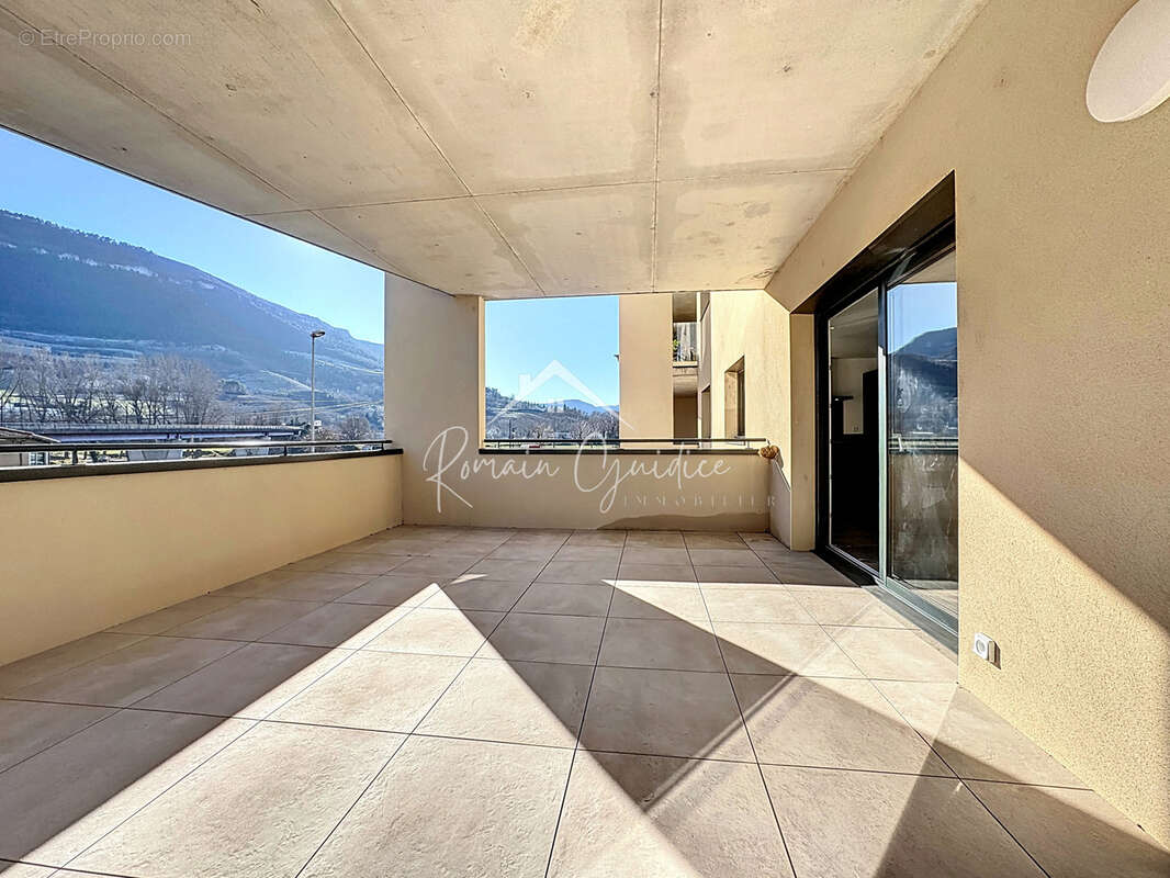 Appartement de standing f4 de 135 m2 - photo 3