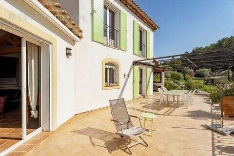 Maison à LA CADIERE-D'AZUR