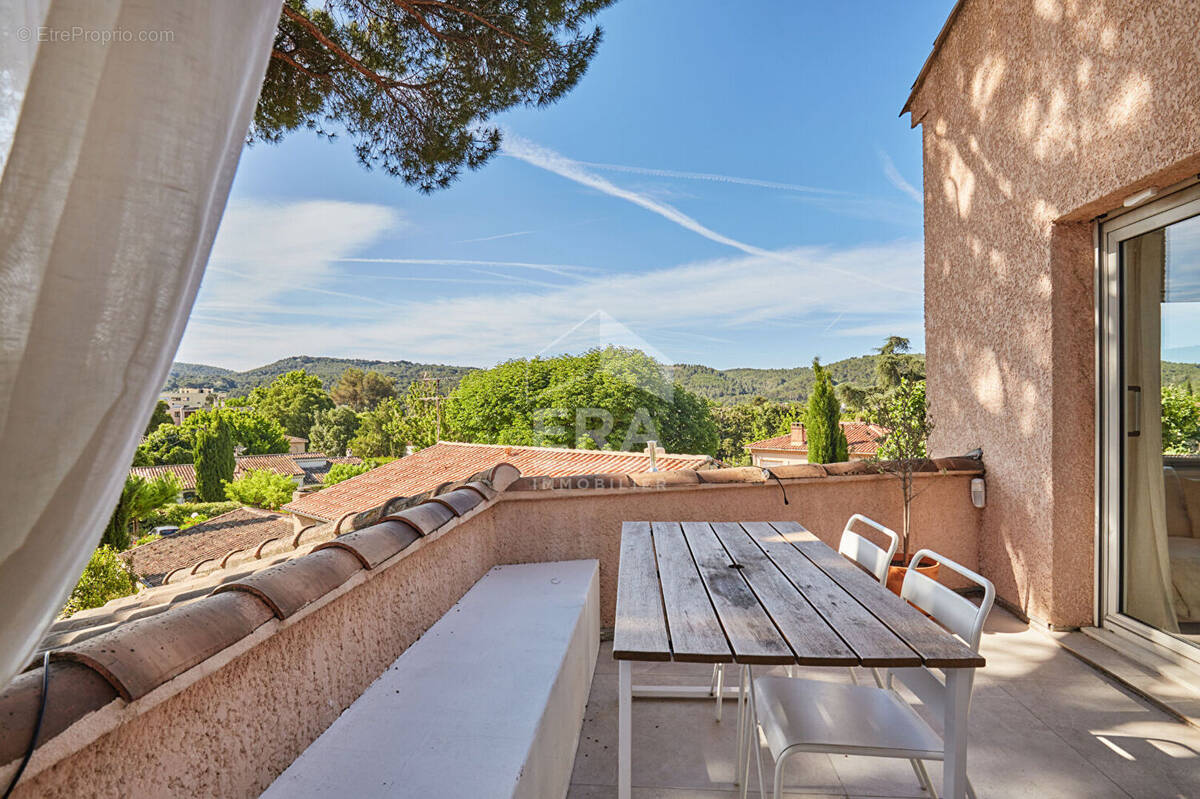 Appartement à AIX-EN-PROVENCE