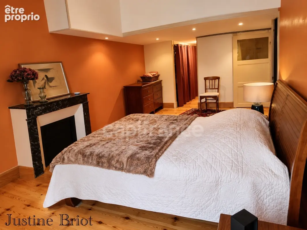 Maison de ville 123 m² – Nevers – Cour & beaux volumes - photo 5