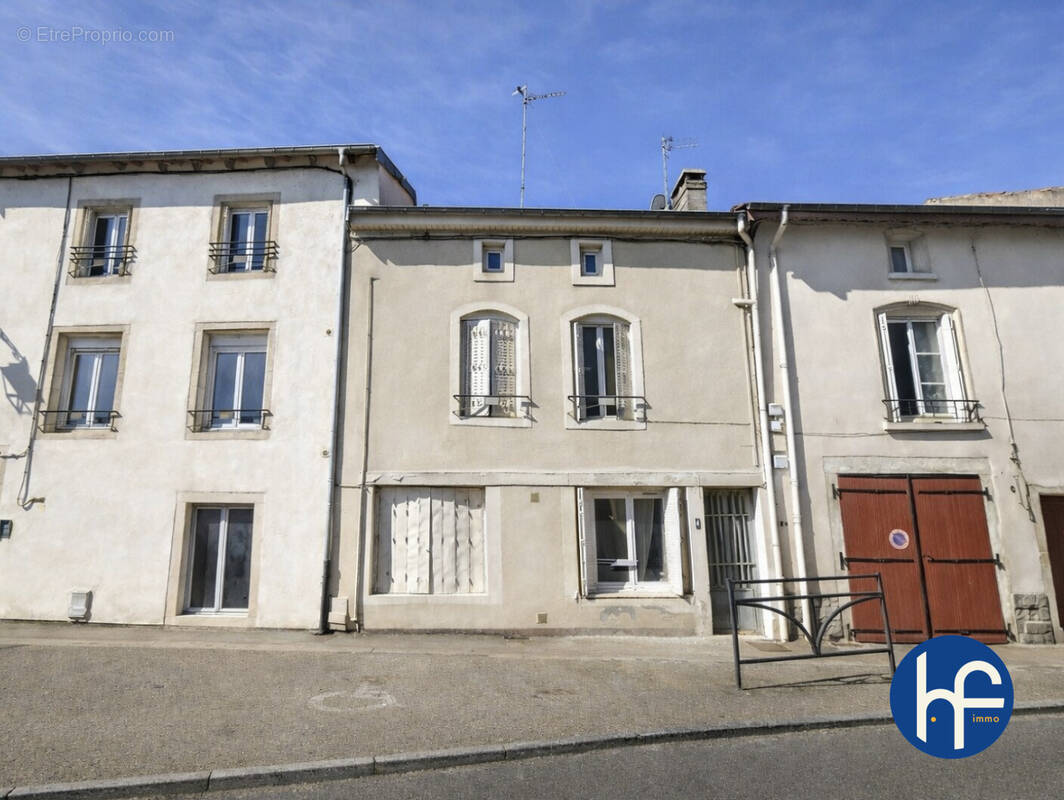 Appartement à SAINT-NICOLAS-DE-PORT