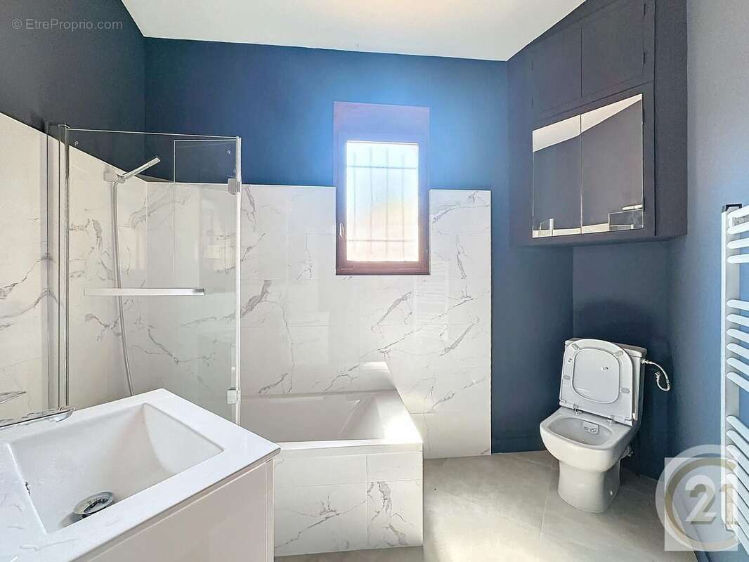 Appartement à AYGUESVIVES