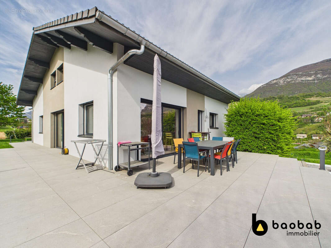 Maison à SAINT-JEOIRE-PRIEURE