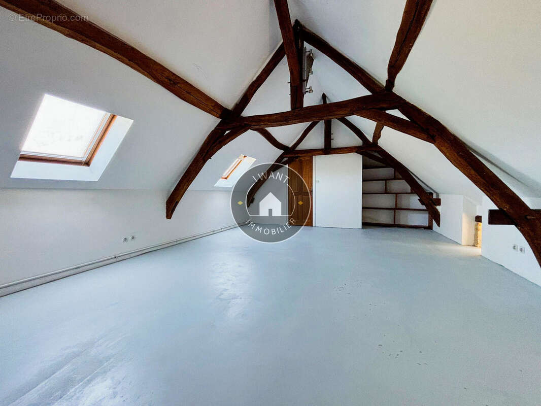 Maison à MOULIHERNE