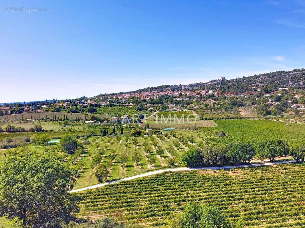 Maison à SAINT-SATURNIN-LES-APT