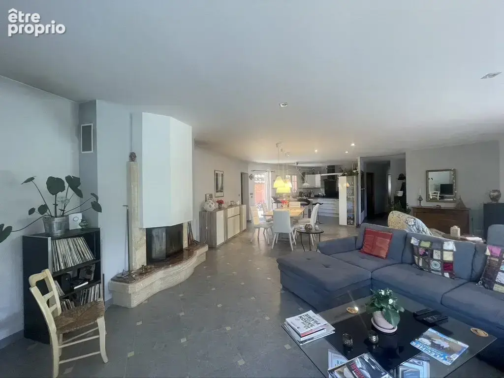 Maison 132 m² à Saint-Jean-De-Maruejols-Et-Avejan  - photo 4