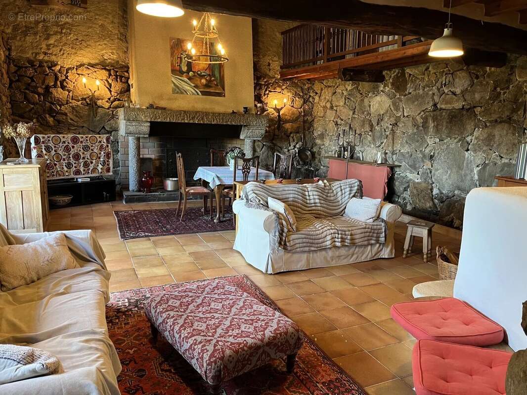 Maison à TARASCON-SUR-ARIEGE