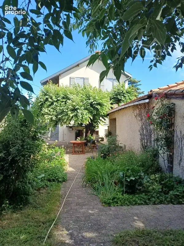 Saint-Rambert-d'Albon – Maison individuelle atypique et pleine de charme avec terrain constructible - photo 13