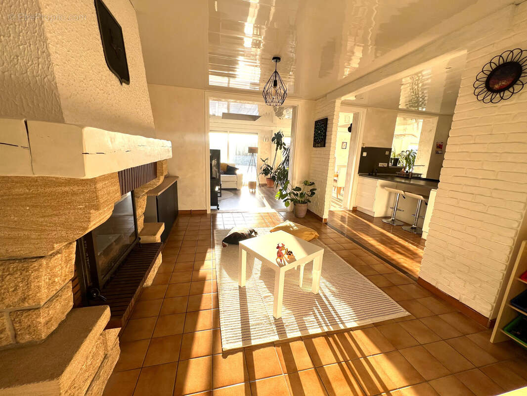 Maison à SAINT-MASMES