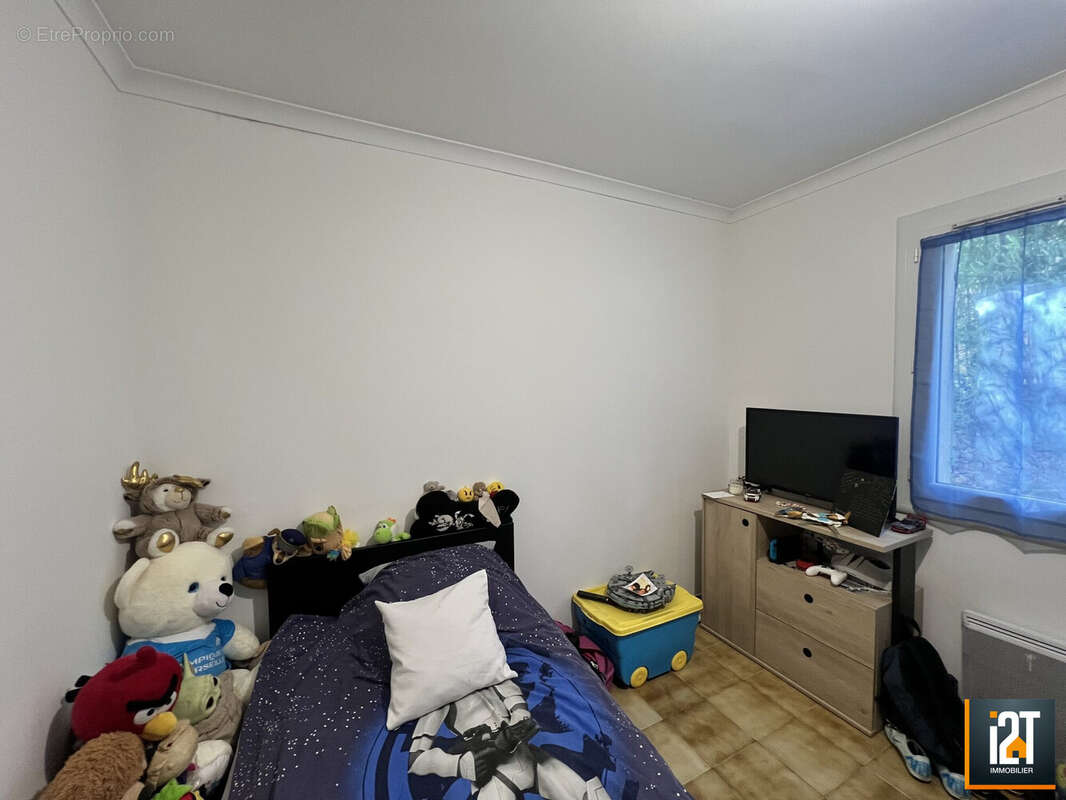 Maison à SAINTE-ANASTASIE