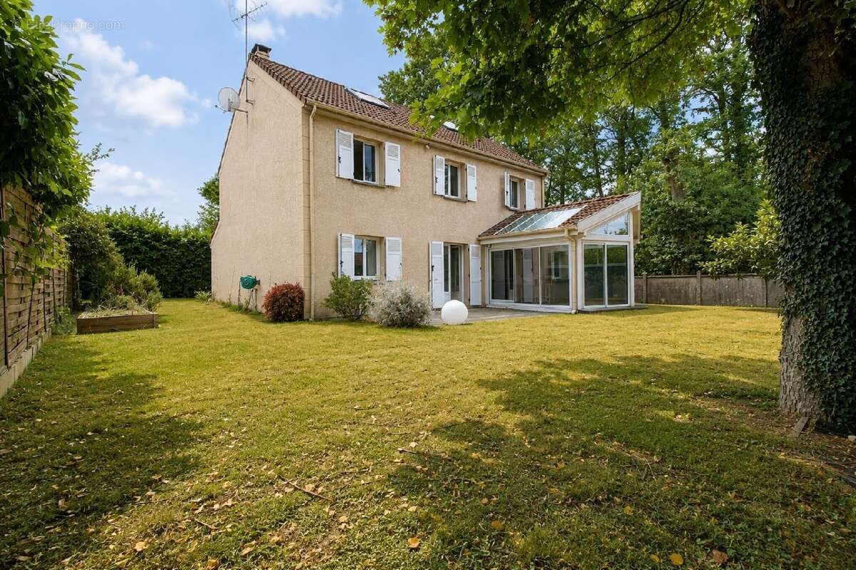 Maison 201 m² à Yerres  - photo 17