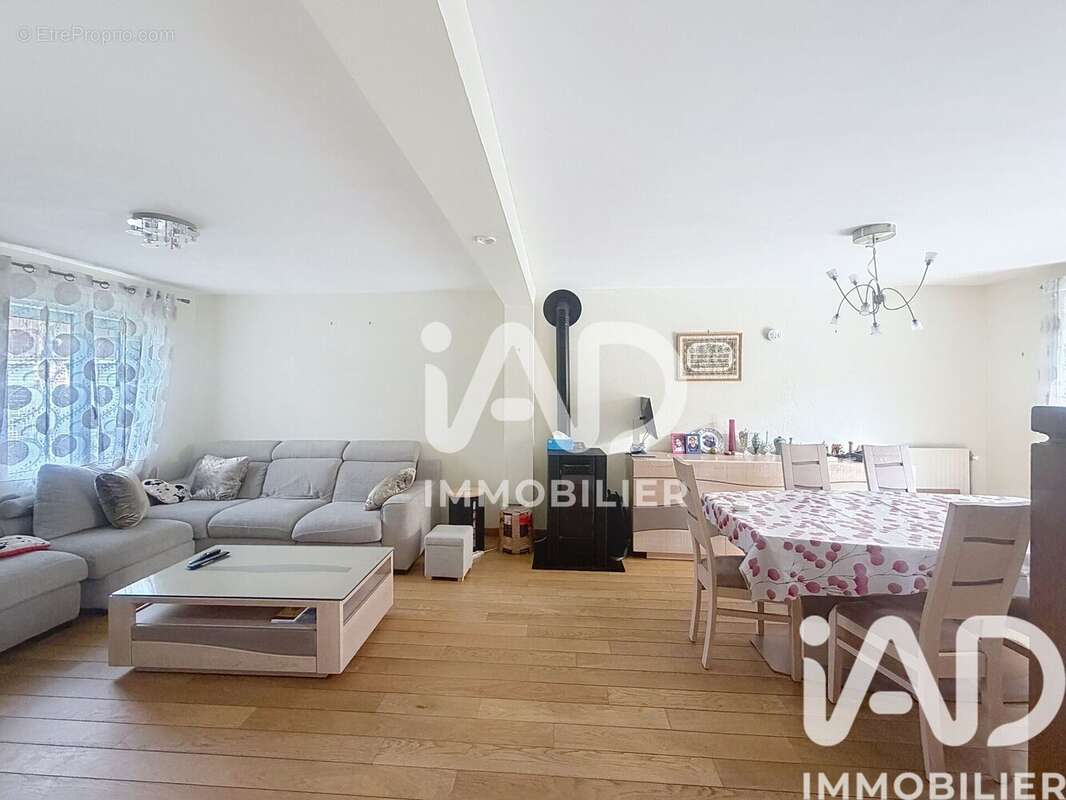 Photo 3 - Maison à PLAISIR