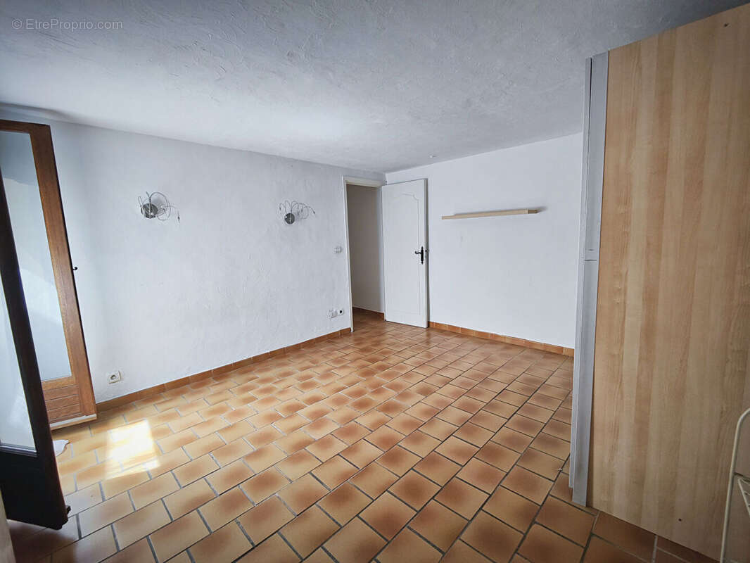 Maison à L'ESCARENE