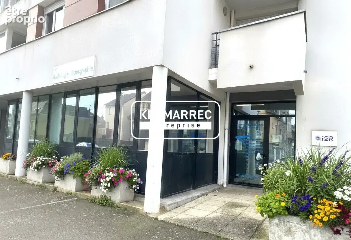 Commerce à SAINT-JACQUES-DE-LA-LANDE