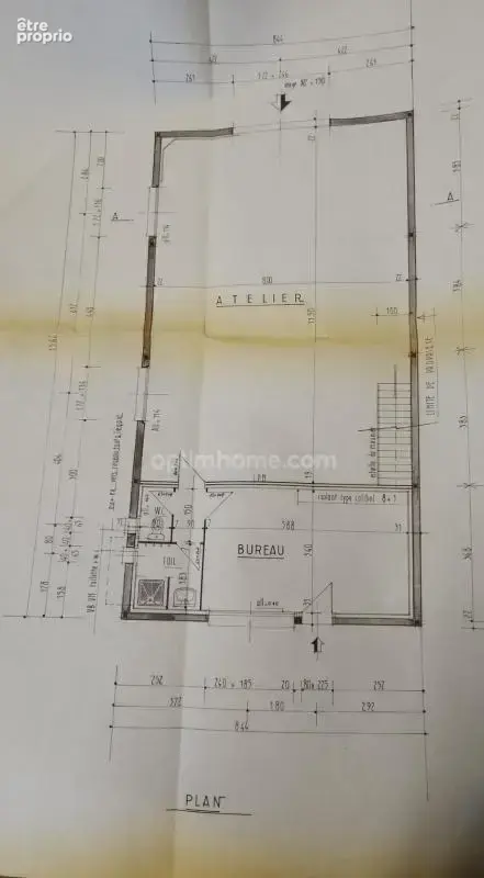 ANGOULEME. Garage de 239 m², jardin clos - photo 2