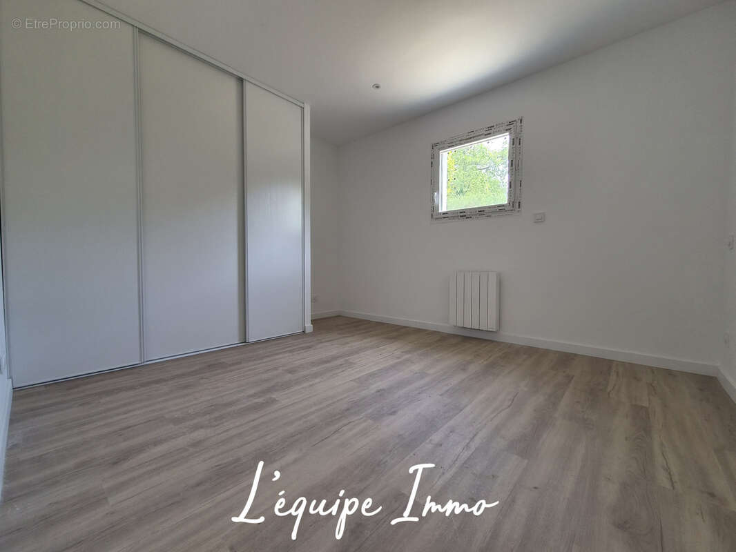 Maison à MAUVEZIN