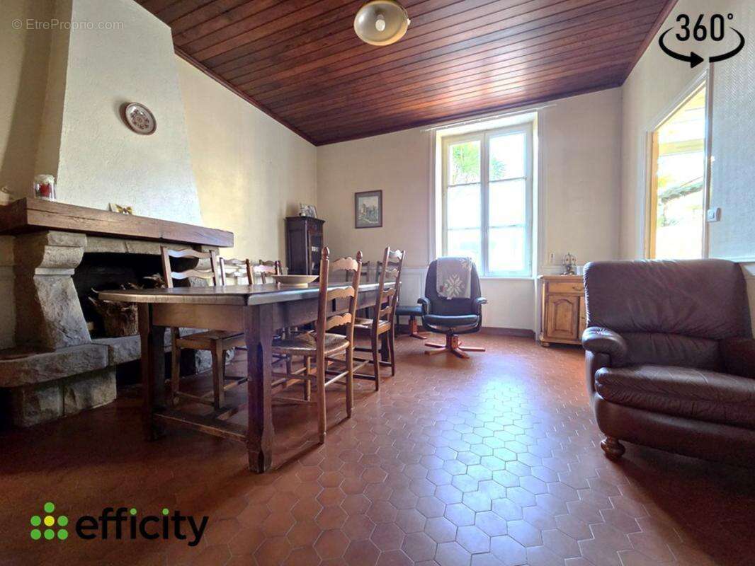 Maison à SAINT-PIERRE-DE-PLESGUEN