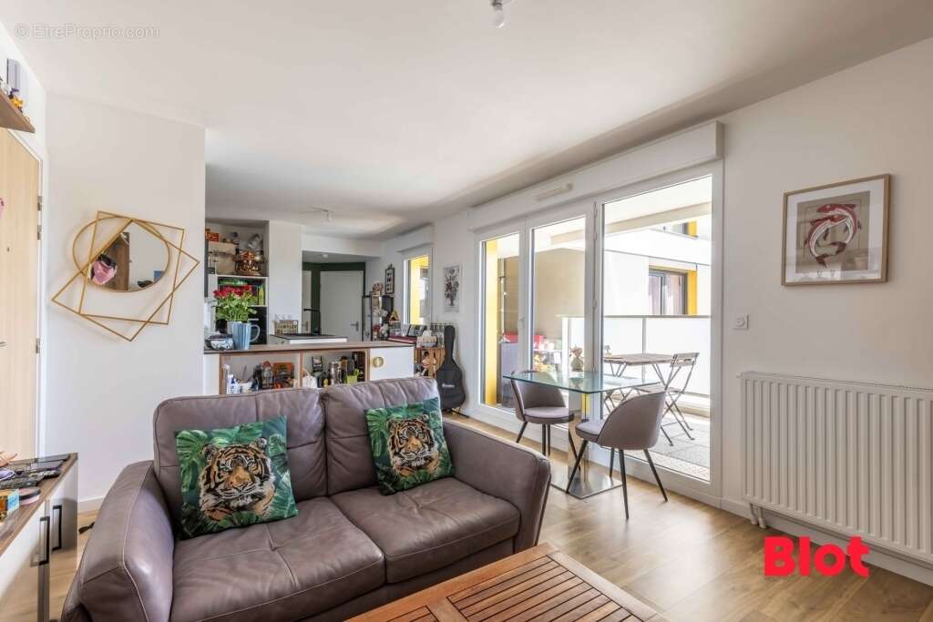 Appartement à THORIGNE-FOUILLARD