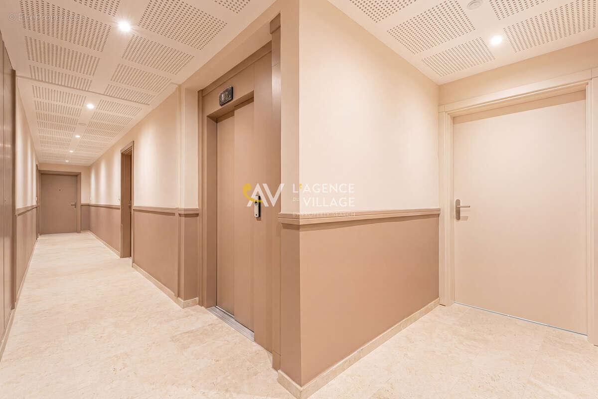 Appartement à LA GARDE-FREINET