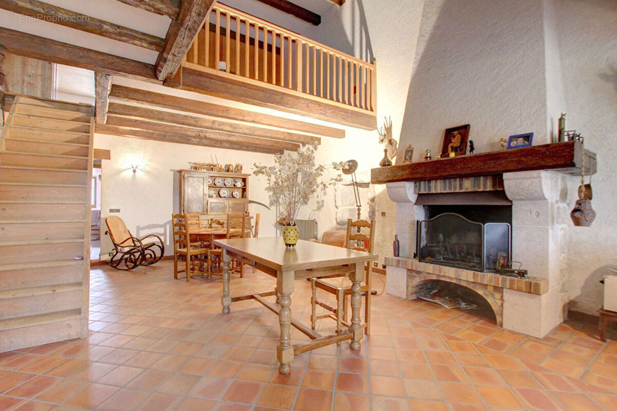 Maison à DOUCY-EN-BAUGES