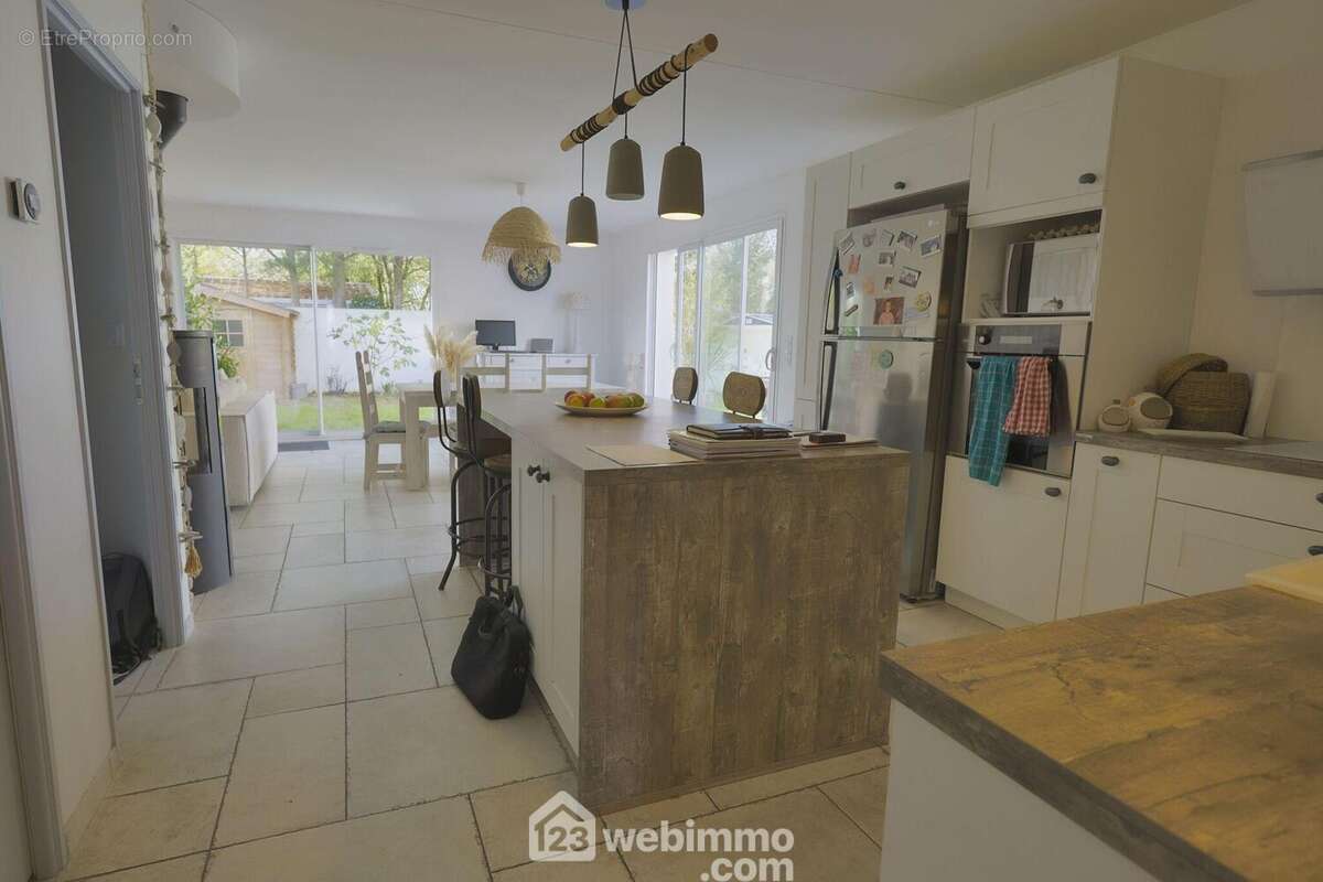 Maison à L&#039;HOUMEAU