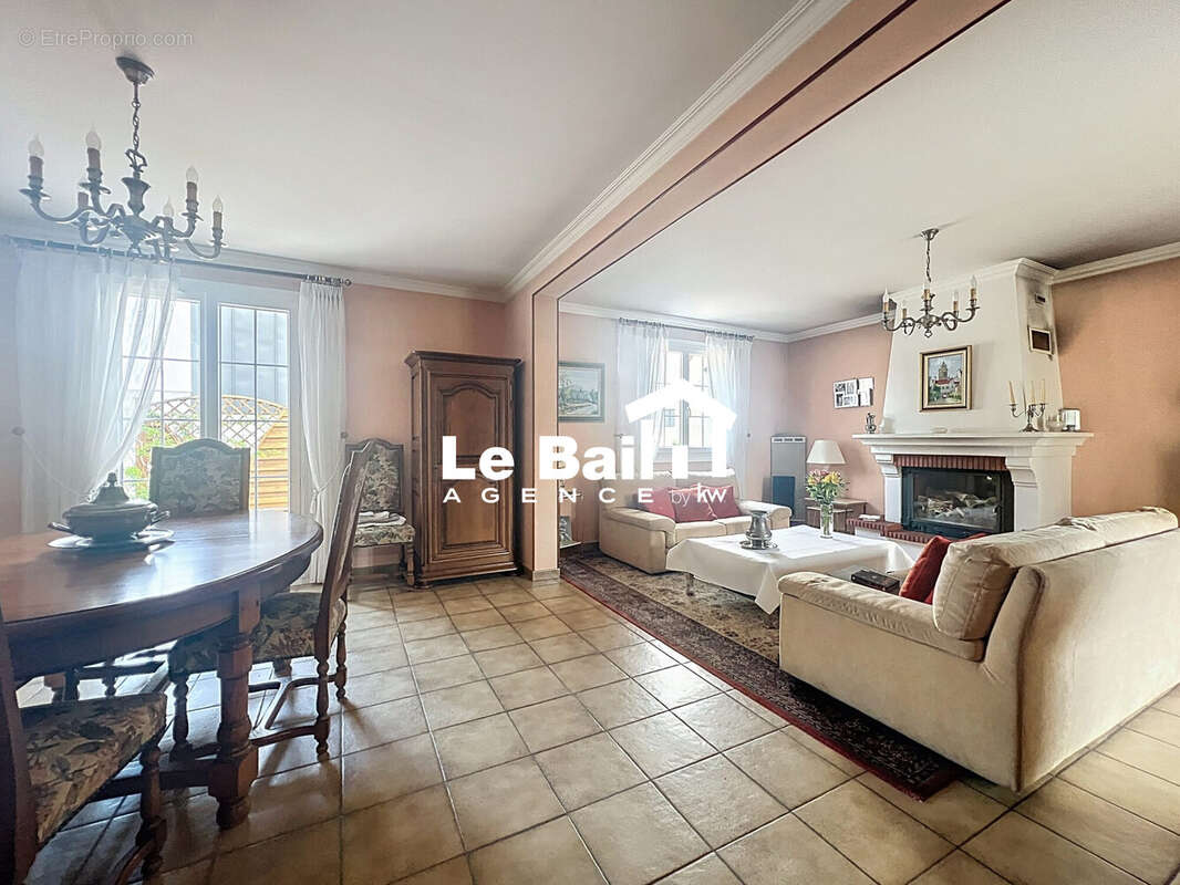 Maison 135 m² à Cergy  - photo 4