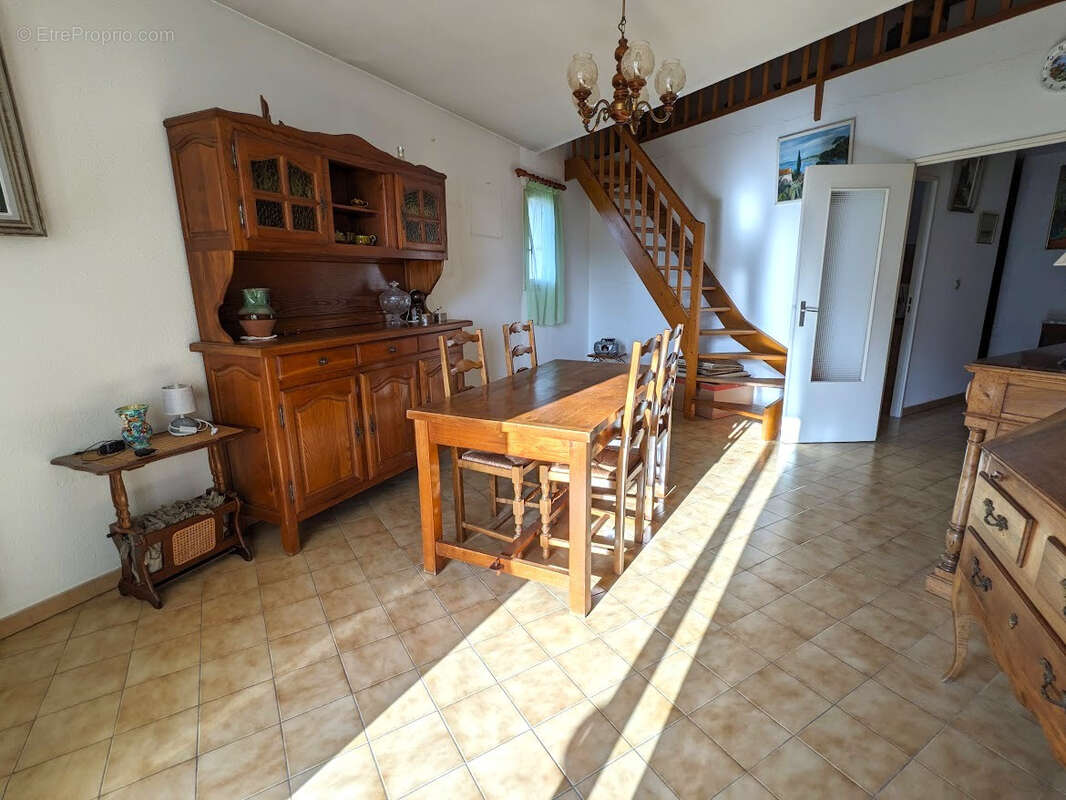 Appartement à LA VALETTE-DU-VAR