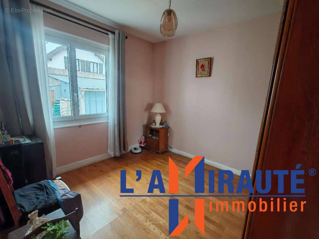 Maison à SARTROUVILLE