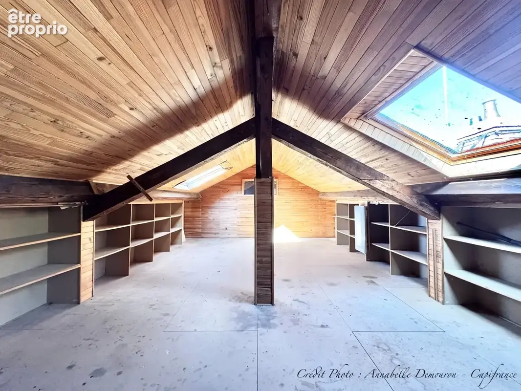Chamalières – maison de famille en pierre – 215 m² – 5 chambres – jardinet – garage - photo 17