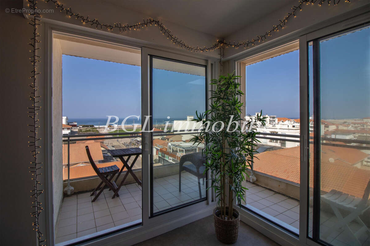 Rare !   magnifique vue océan - appartement t2 avec parking - photo 2