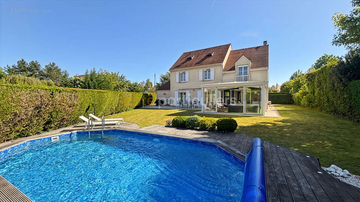 Servon - belle maison familiale avec piscine - photo 8