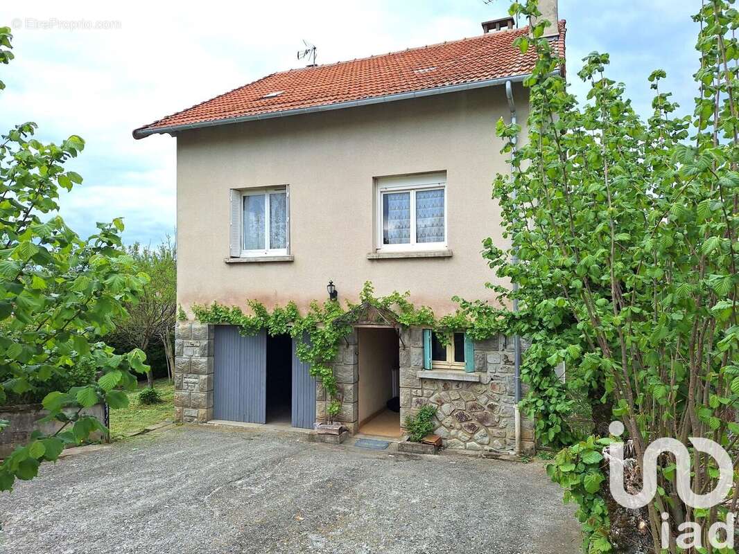 Photo 3 - Maison à ARPAJON-SUR-CERE