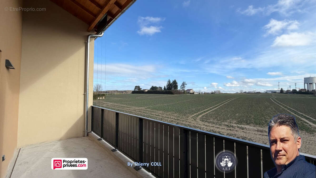 Appartement à RILLIEUX-LA-PAPE