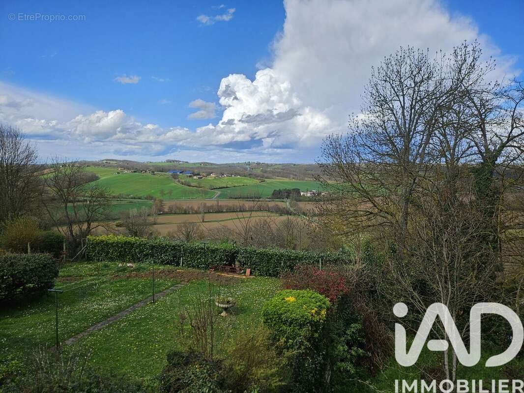 Maison 90 m² à Puymaurin  - photo 2