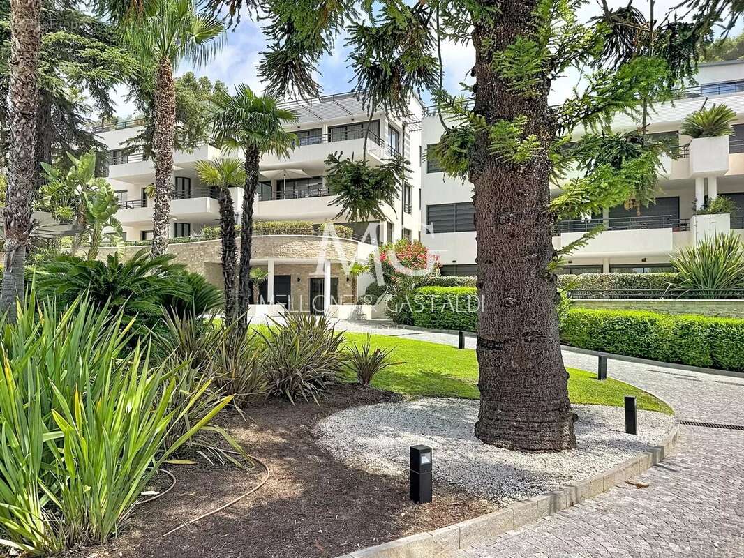 Cannes oxford – 4 pièces d’exception de 157 m² – terrasses, vue mer, 3 garages – résidence de prestige - photo 20