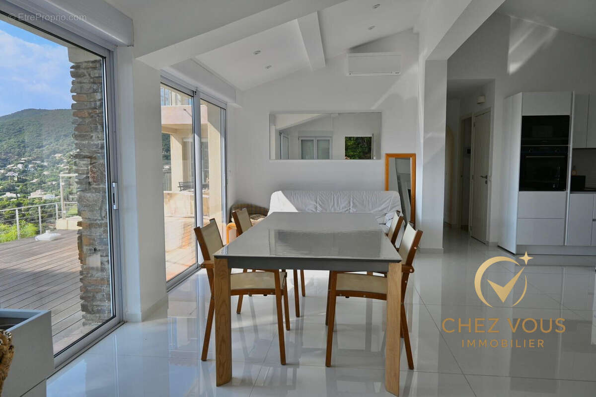 Maison à LA CROIX-VALMER