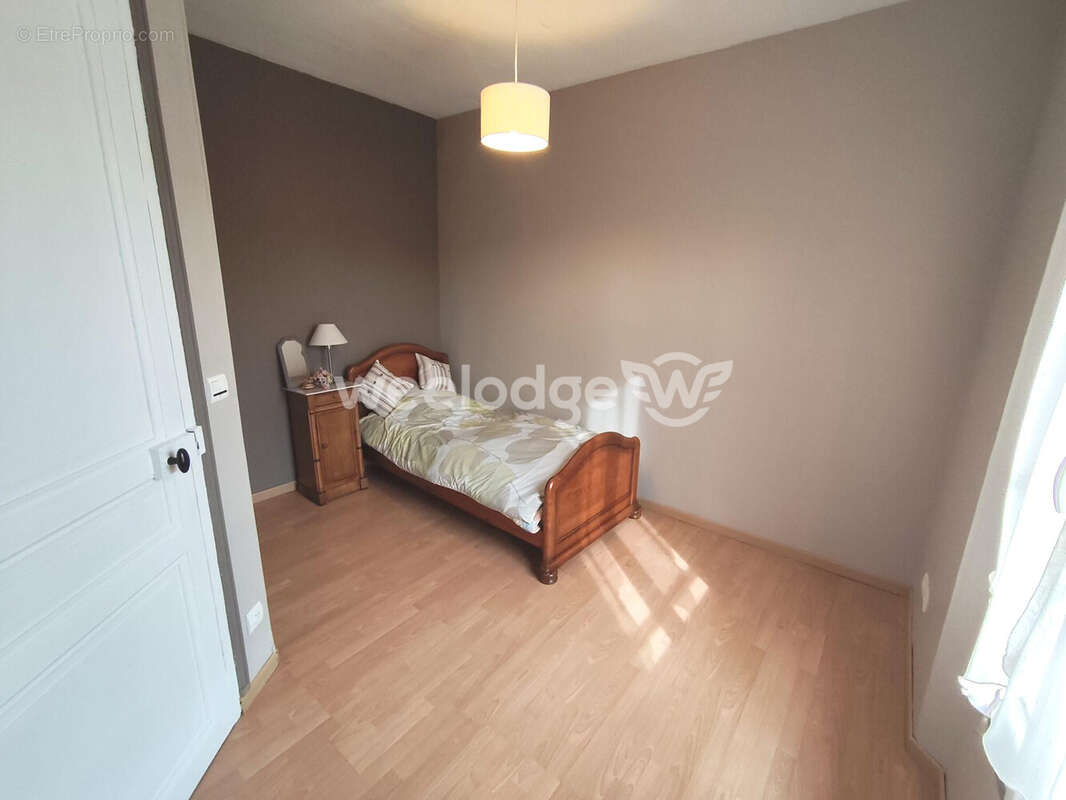 Maison à SAINT-REMY-SUR-AVRE